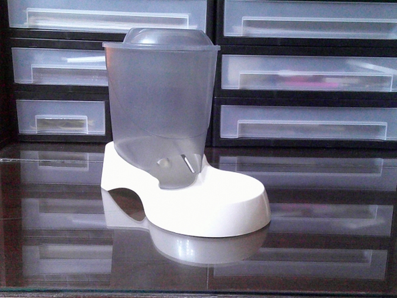 Food Dish (Off White) (image for) Food Dish (Off White)